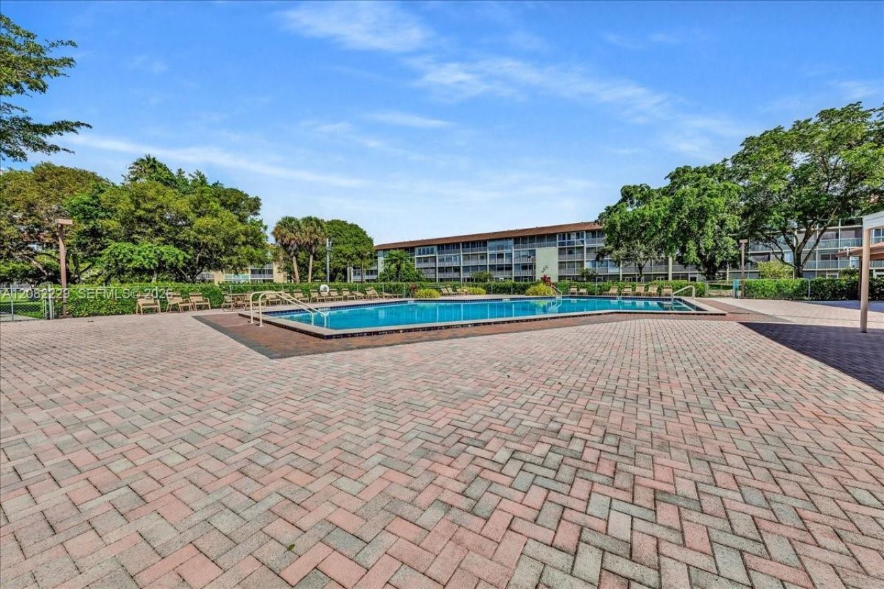 13250 SW 7th Ct , Unit 210L, Pembroke Pines, FL 33027 Photo