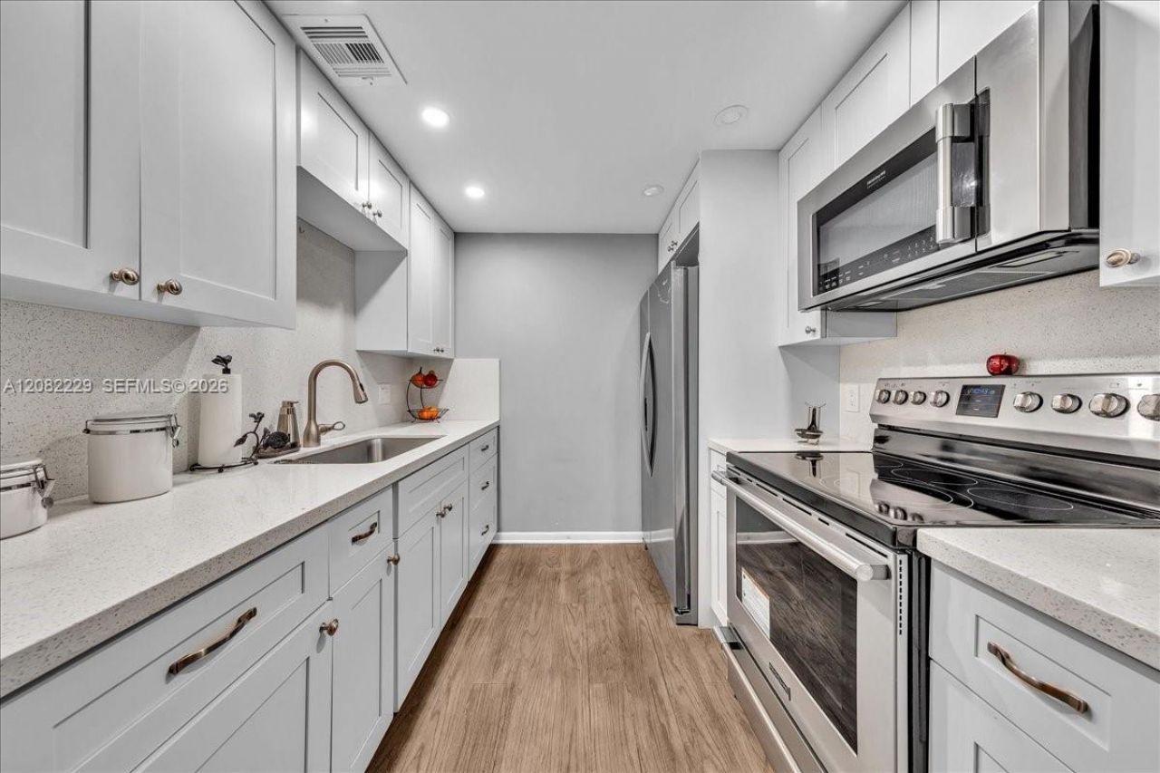 13250 SW 7th Ct , Unit 210L, Pembroke Pines, FL 33027 Photo