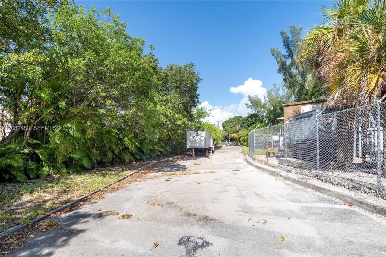 6575 Nova Dr , Davie, FL 33317 Photo