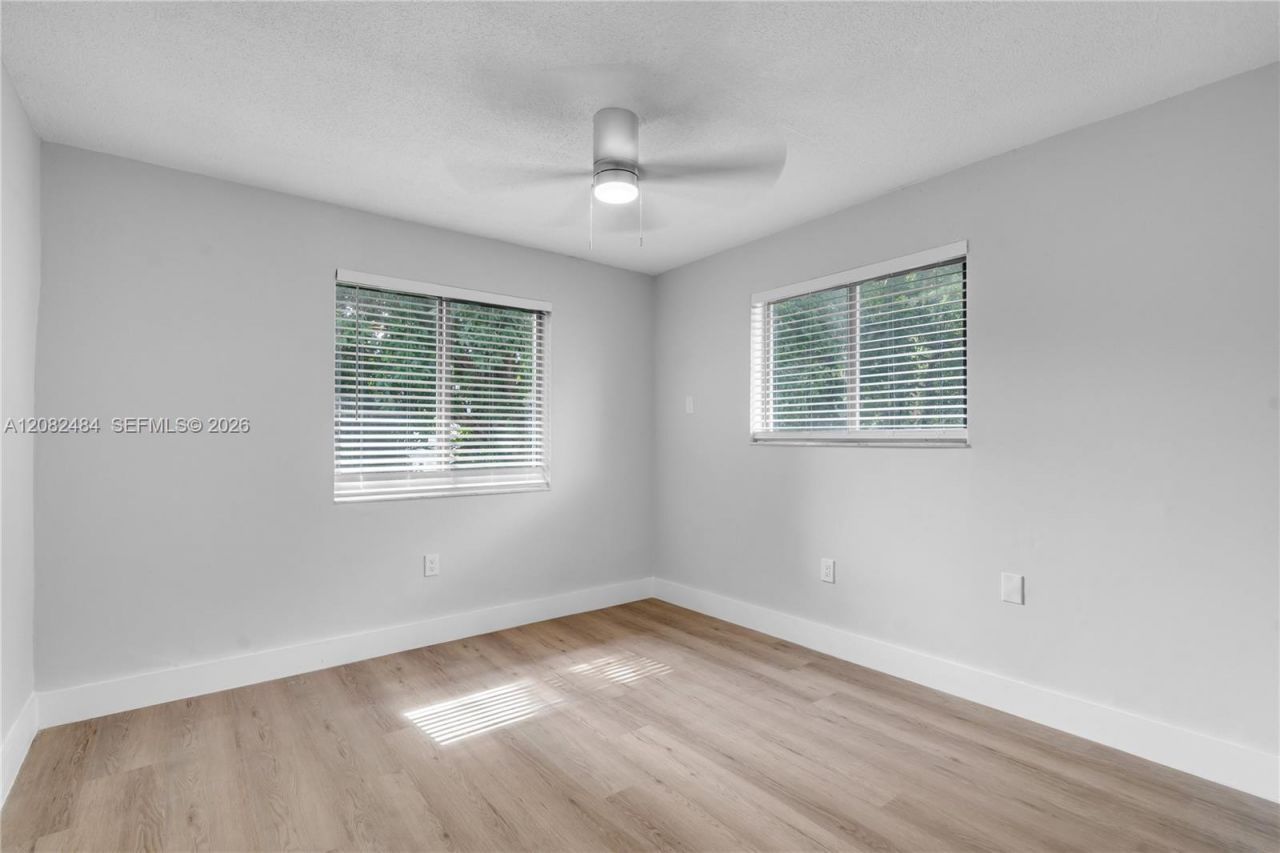560 NE 63rd St , Unit 3, Miami, FL 33138 Photo