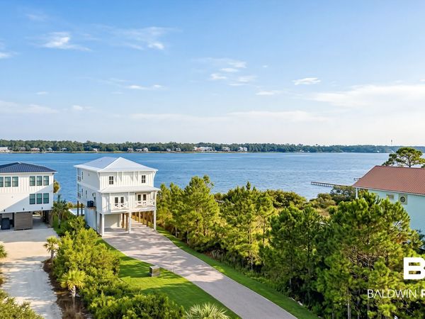 1360 W Lagoon Avenue, Gulf Shores, AL 36542