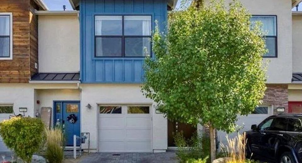 5080 Ciarra Kennedy Lane, Reno, NV 89503 Photo
