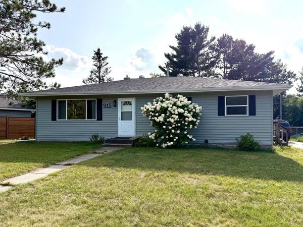 915 NE 7th Avenue , Grand Rapids, MN 55744
