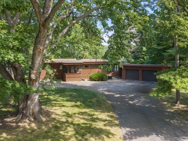 16740 S Shore Lane, Eden Prairie, MN 55346