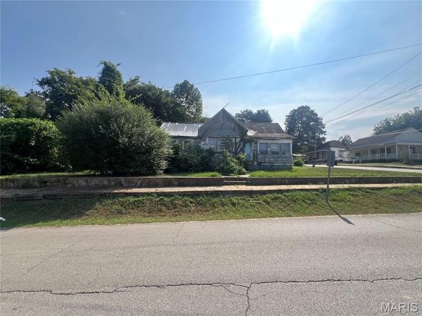 302 Vine , Doniphan, MO 63935