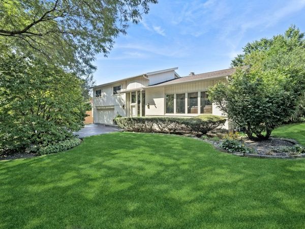 358 Hastings Avenue, Highland Park, IL 60035