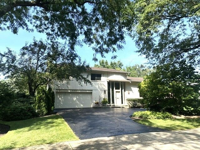 358 Hastings Avenue, Highland Park, IL 60035