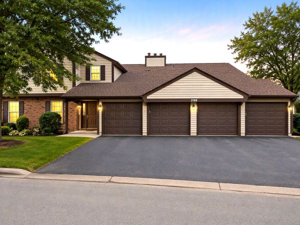 2169 Sunderland Court , Unit 201B, Naperville, IL 60565