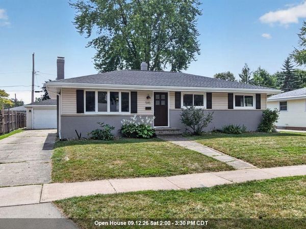 545 E COOLIDGE AVENUE, Appleton, WI 54915