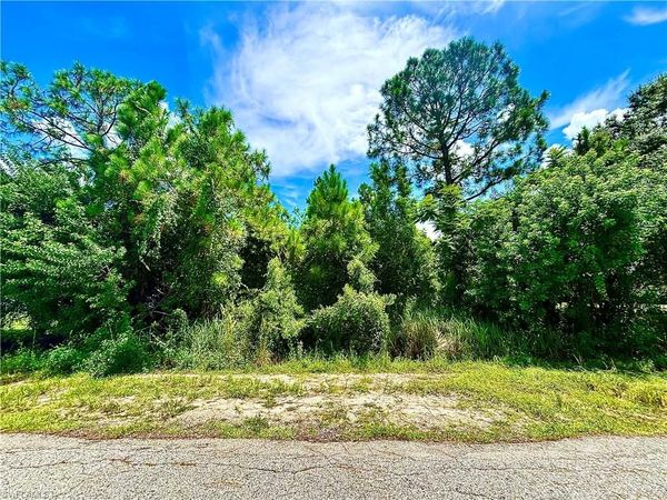 1006 Robert AVE , LEHIGH ACRES, FL 33936