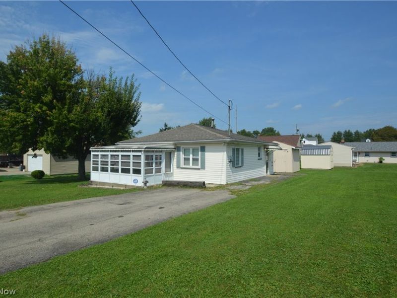 726 Penhale Avenue, Campbell, OH 44405 Photo 1