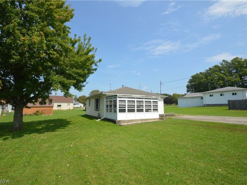 726 Penhale Avenue, Campbell, OH 44405 Photo 16