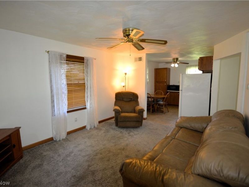 726 Penhale Avenue, Campbell, OH 44405 Photo 5