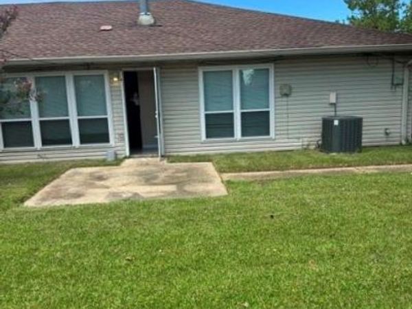 545 HERITAGE Cove, LaPlace, LA 70068