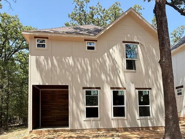 132 Carolyn Road , Mabank, TX 75156