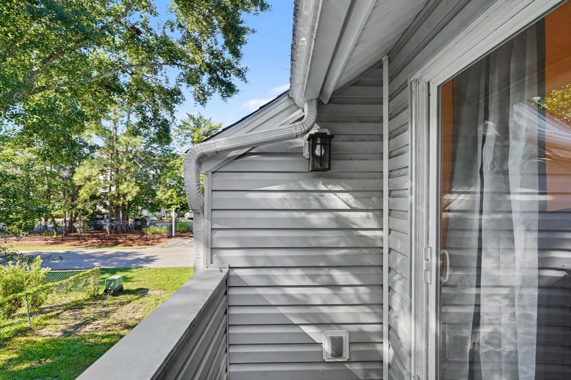 400 Cambridge Circle Photo 23