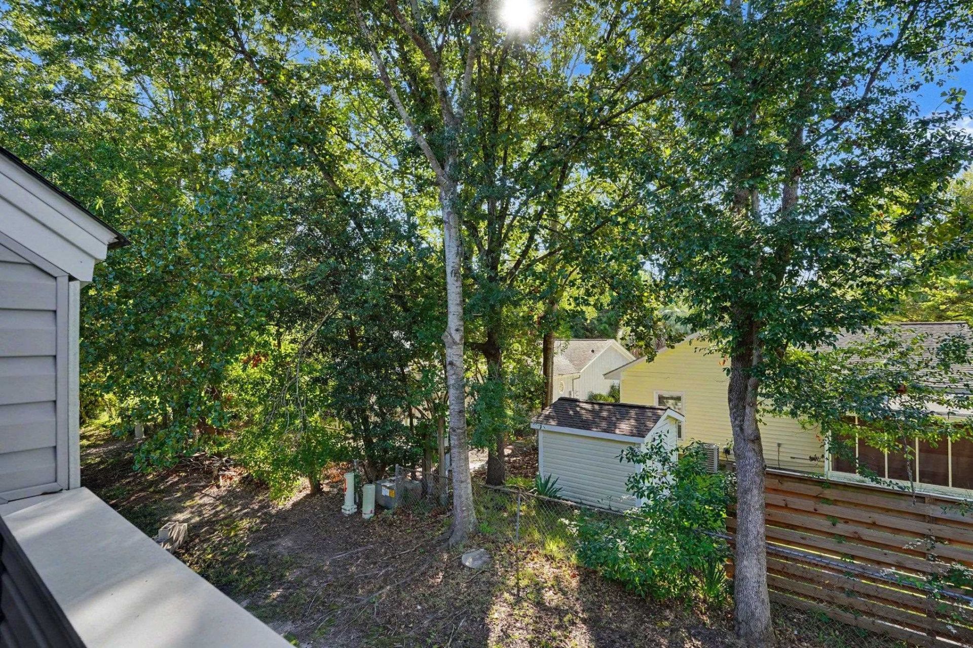 400 Cambridge Circle Photo 24