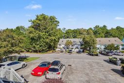 400 Cambridge Circle photo 4