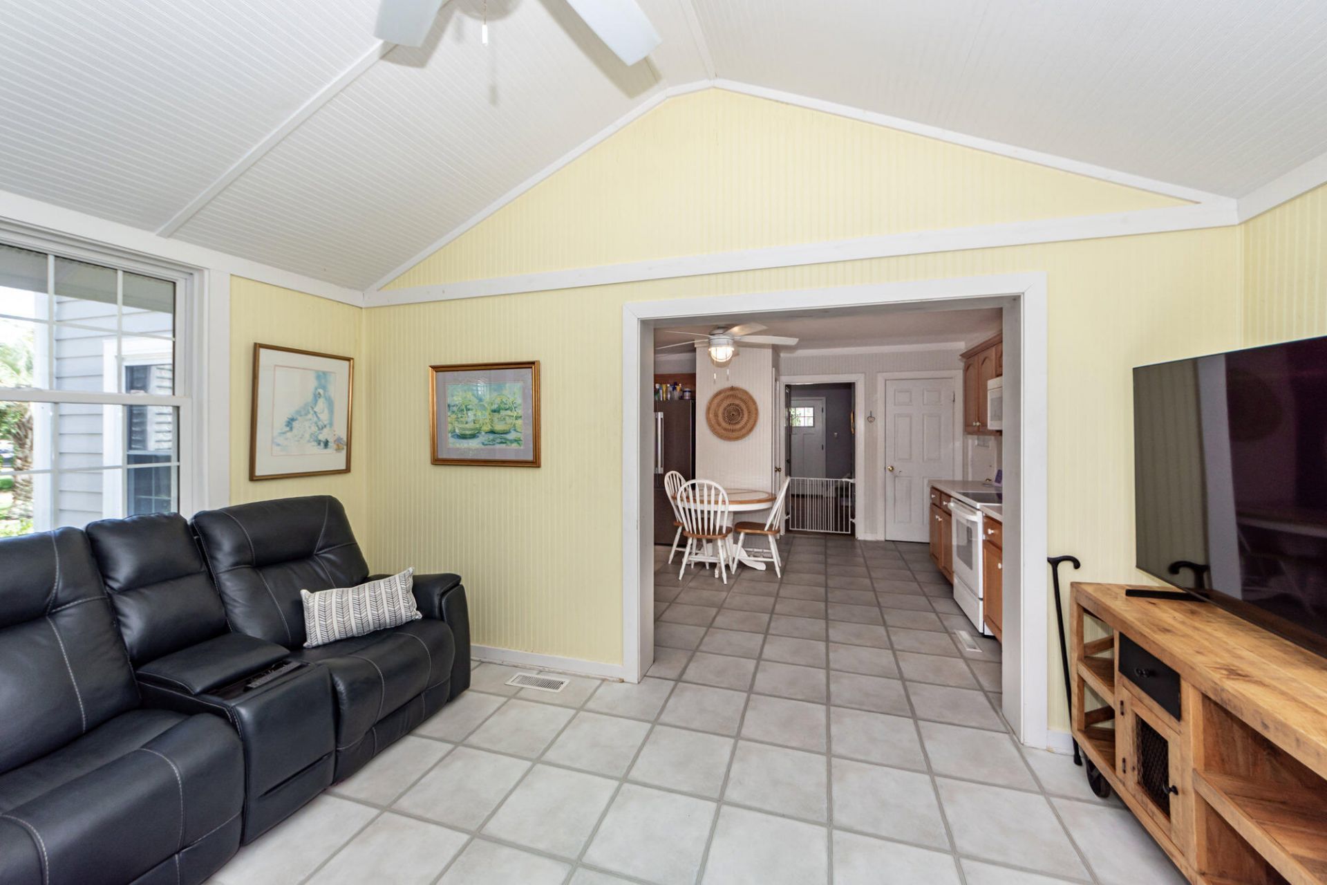 640 Oak Marsh Drive Photo 14