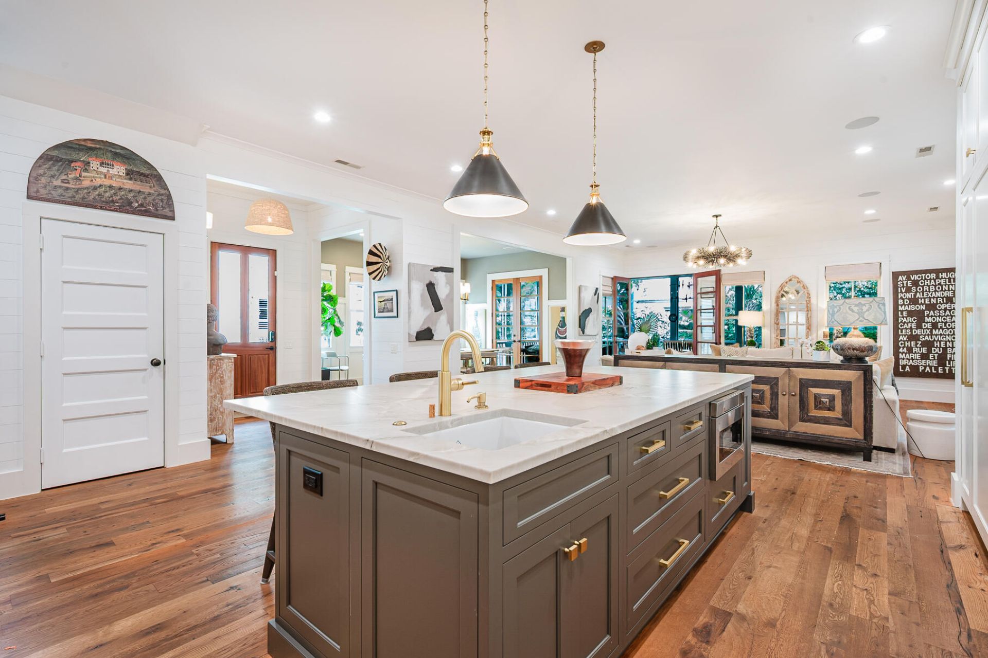 407 Royall Avenue Photo 14
