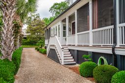 407 Royall Avenue photo 4