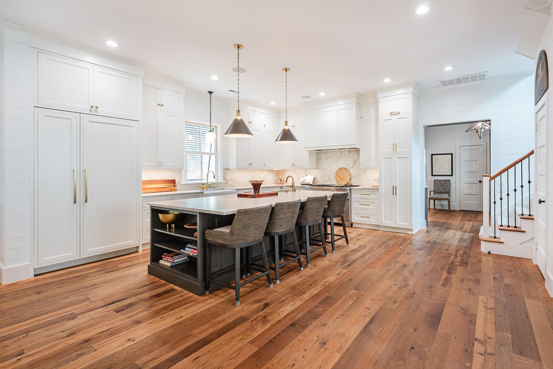 407 Royall Avenue Photo 6