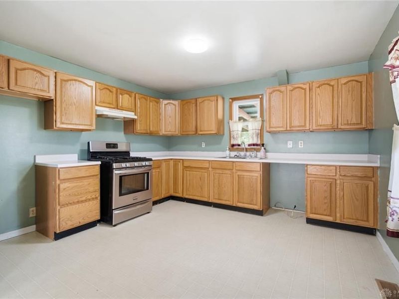 508 Elk Avenue, Springfield, OH 45505 Photo 13
