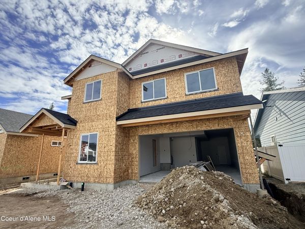 1143 Jersey St, Sandpoint, ID 83864