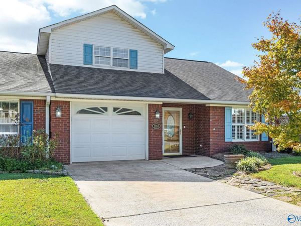 841 Spur Track Lane, Unit 1, Guntersville, AL 35976