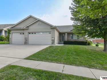 7750 Brummond Drive, Lincoln, NE 68516