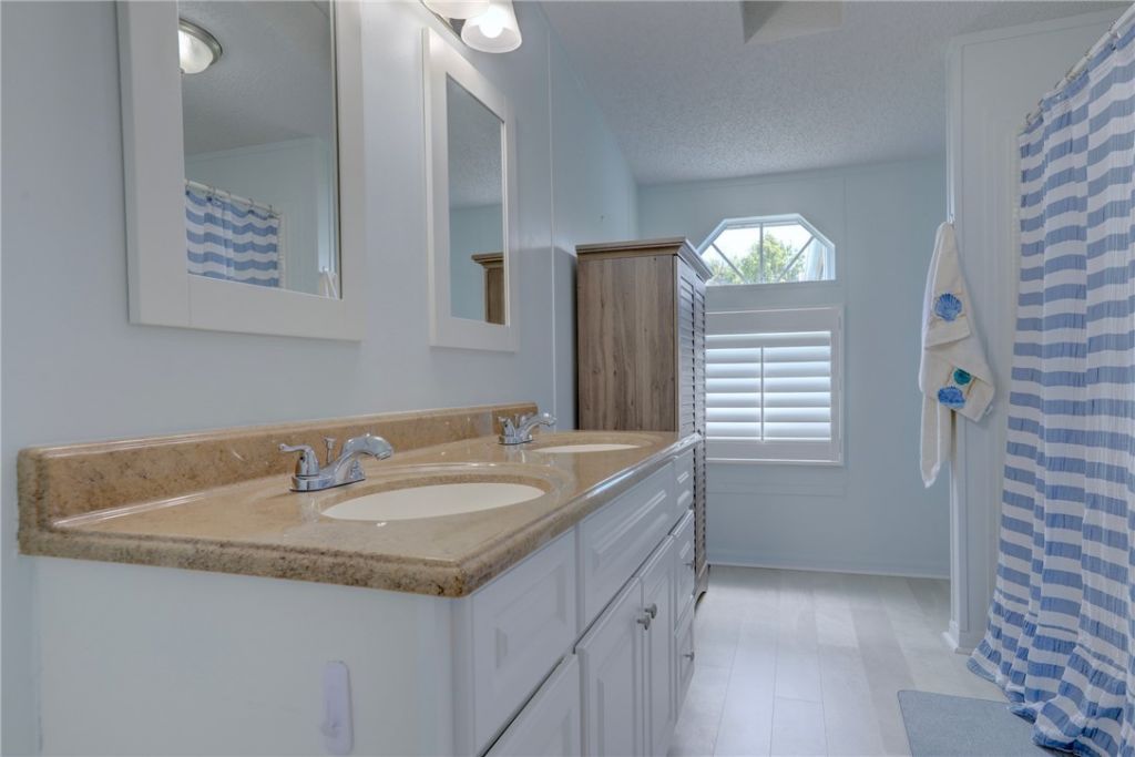 7575 Chasta Road, Micco, FL 32976 Photo