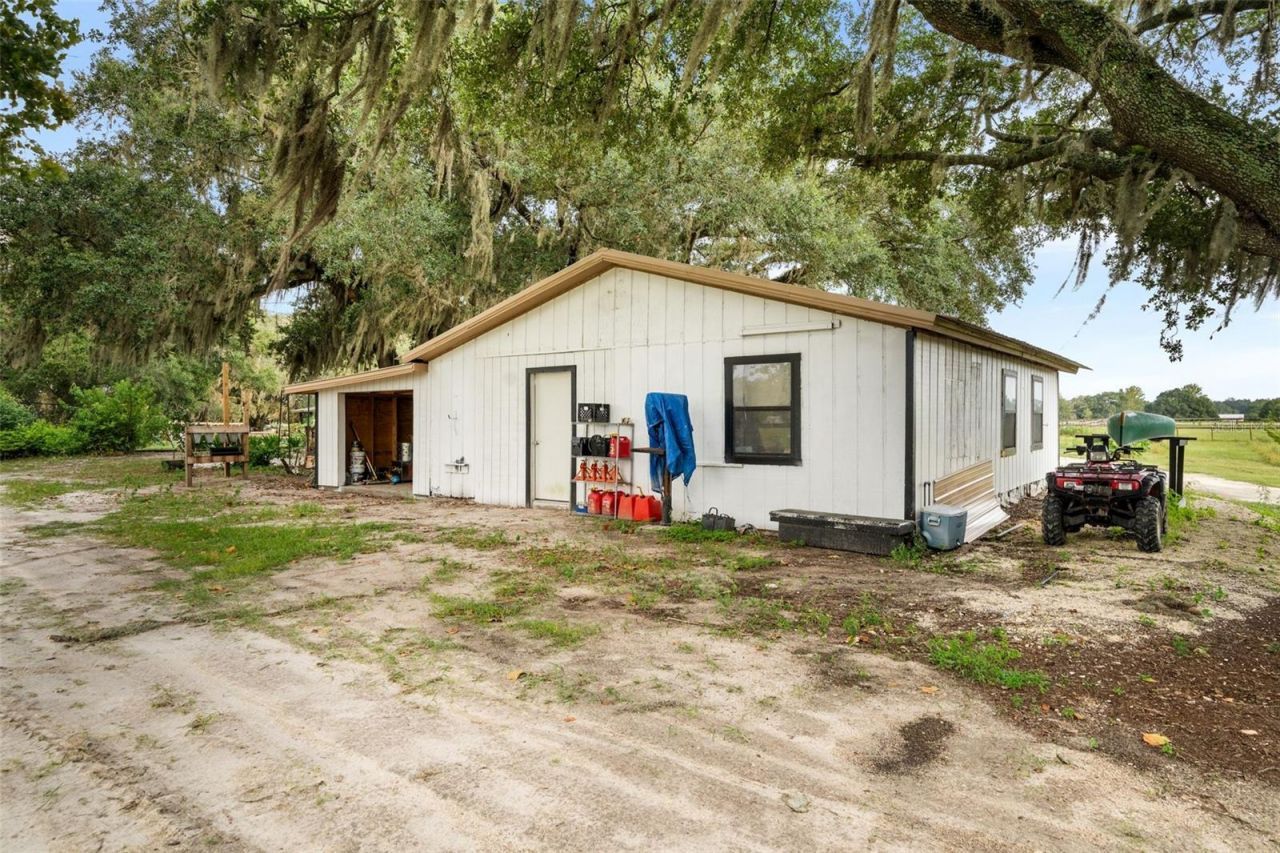 1750 SW 17th Terrace , Bell, FL 32619 Photo