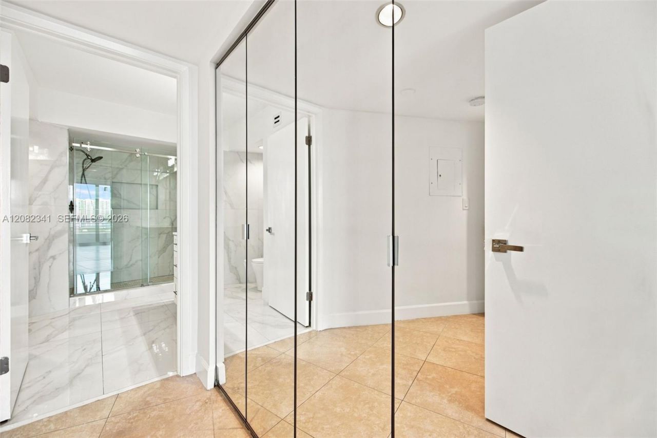 19101 NE 36th Ct, Unit 1704, Aventura, FL 33180 Photo