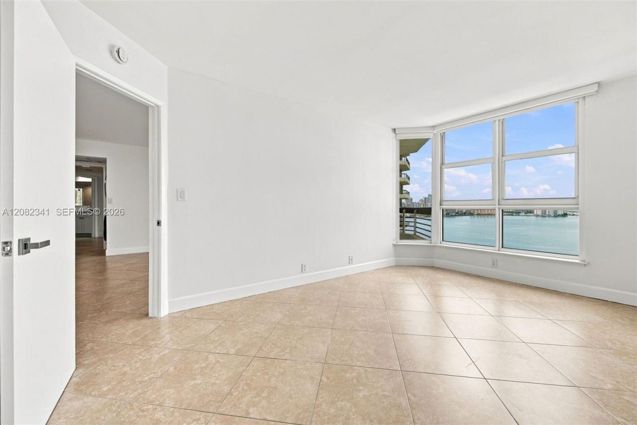 19101 NE 36th Ct, Unit 1704, Aventura, FL 33180 Photo