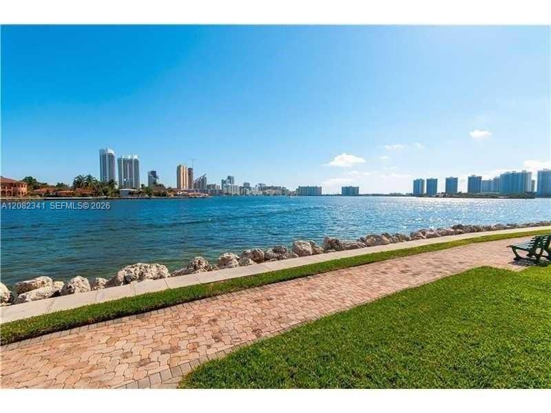 19101 NE 36th Ct, Unit 1704, Aventura, FL 33180 Photo