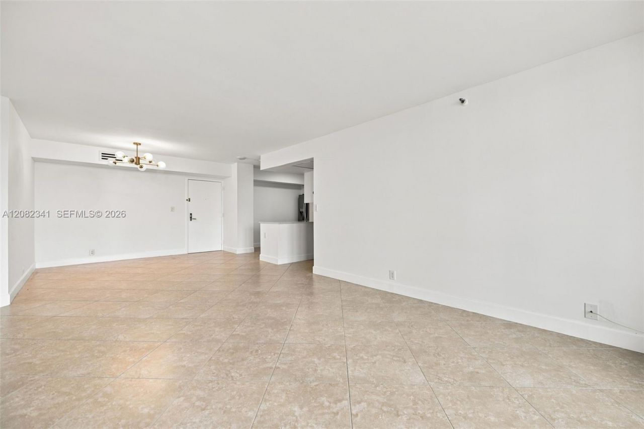 19101 NE 36th Ct, Unit 1704, Aventura, FL 33180 Photo