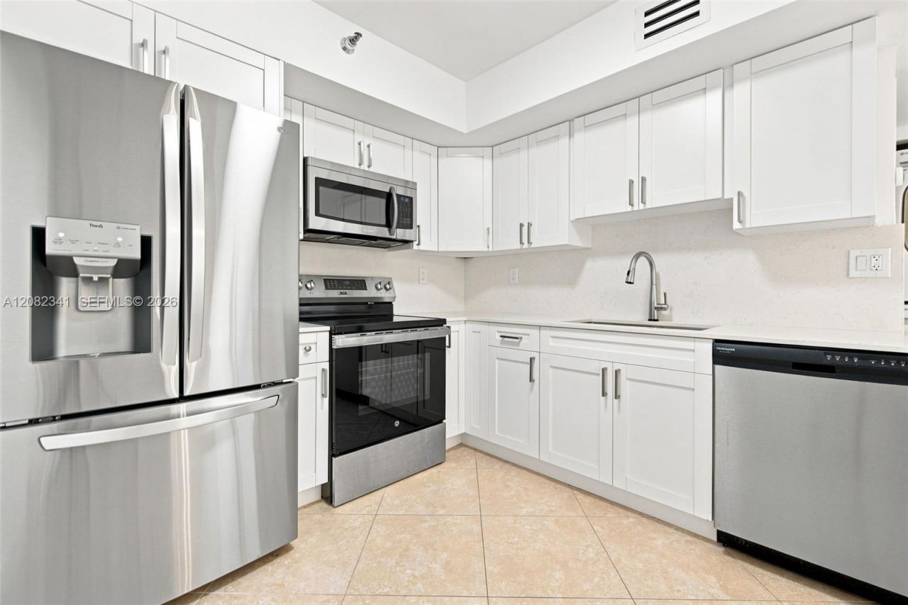 19101 NE 36th Ct, Unit 1704, Aventura, FL 33180 Photo
