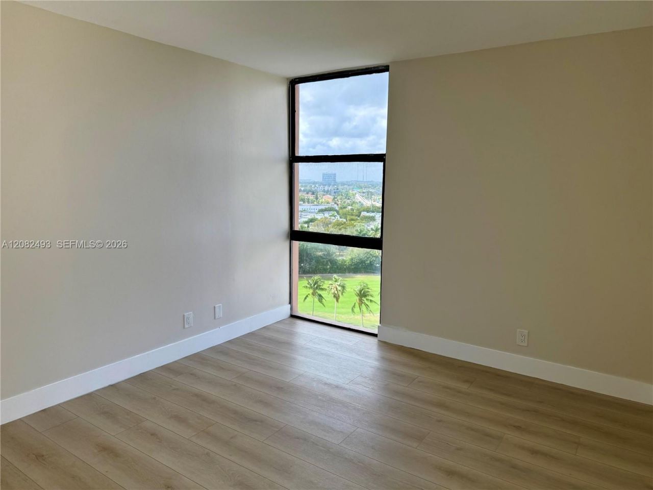 20335 W Country Club Dr , Unit 1203, Aventura, FL 33180 Photo