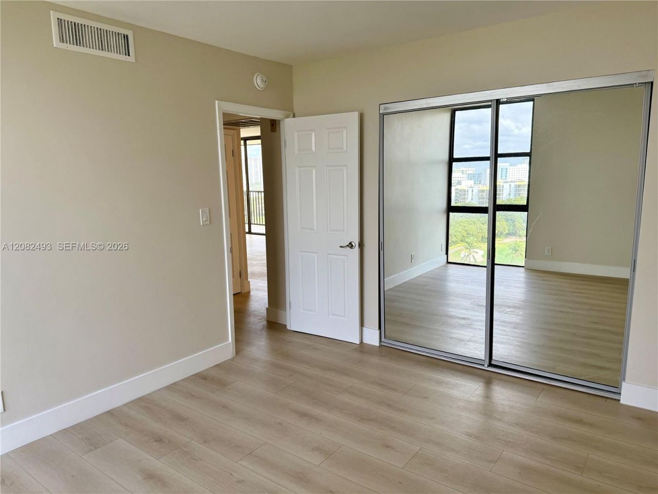 20335 W Country Club Dr , Unit 1203, Aventura, FL 33180 Photo