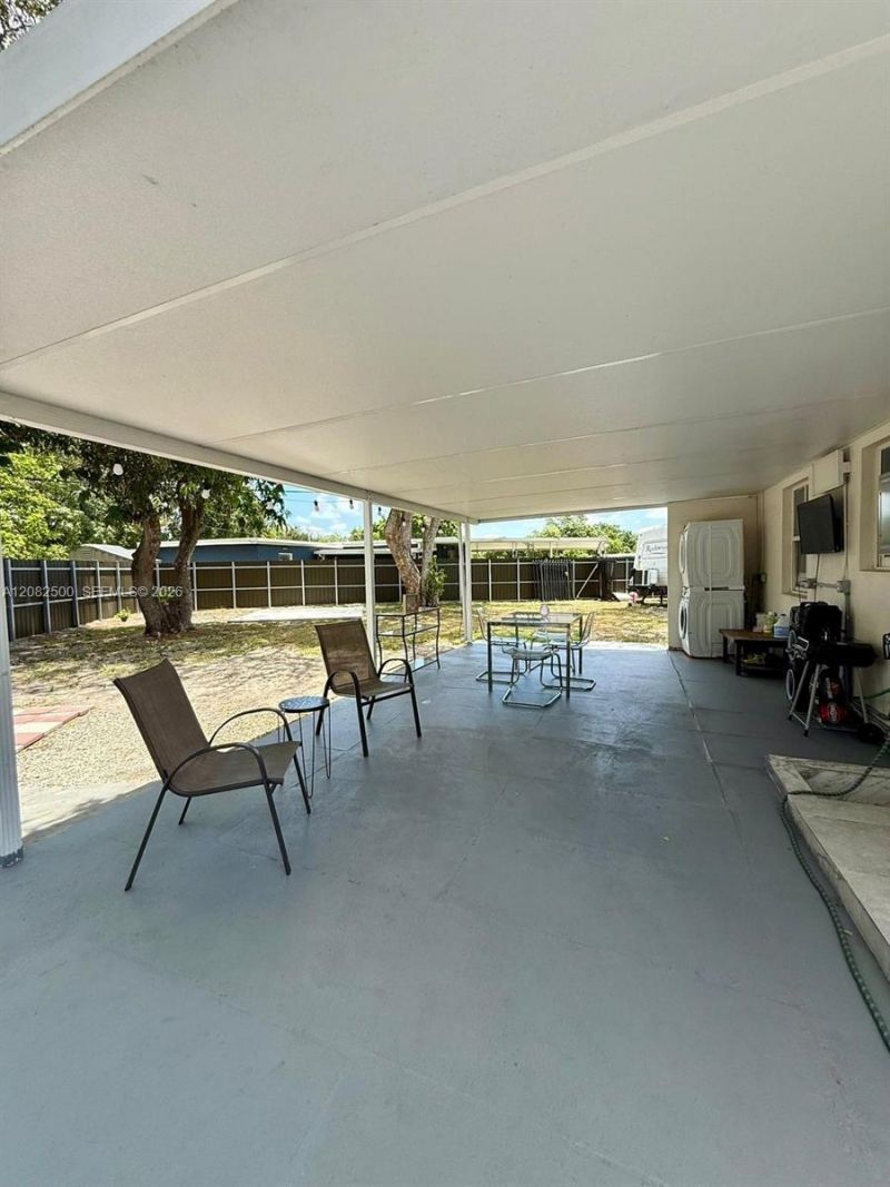 12801 Westview Dr , Miami, FL 33167 Photo