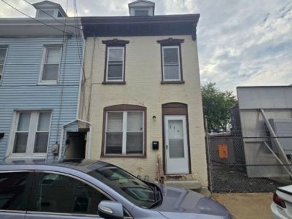 330 MOSS STREET , READING, PA 19604