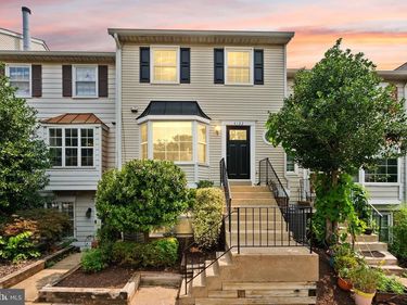 4122 WINTER HARBOR COURT, CHANTILLY, VA 20151