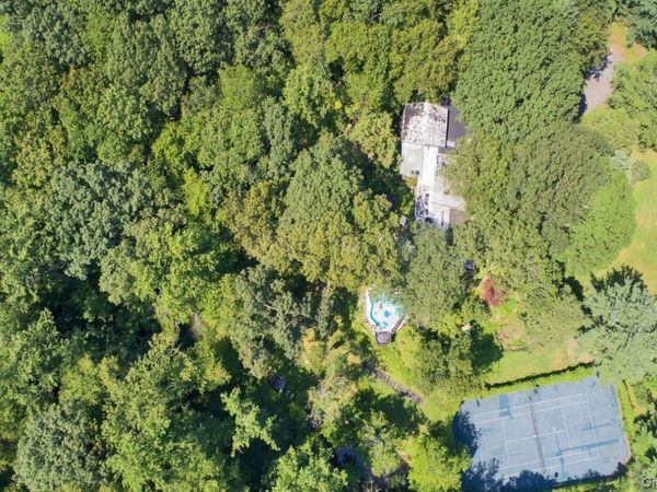 35 Saxon Woods, White Plains, NY 10605