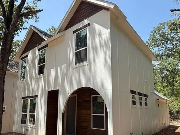 130 Carolyn Road , Mabank, TX 75156