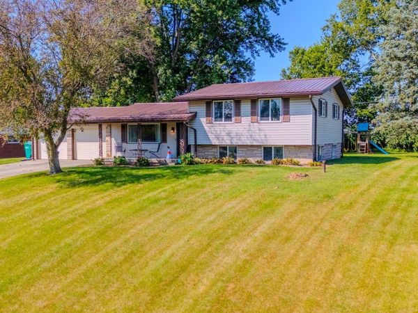 3925 N Avalon Drive, Marion, IN 46952