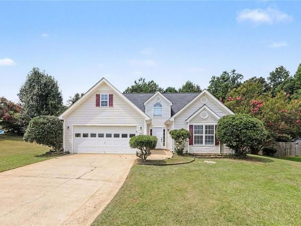 110 McIntosh Estates Drive , Sharpsburg, GA 30277