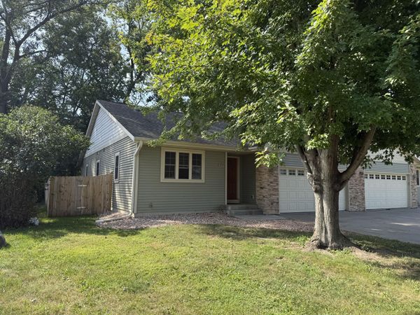 422 Callaway Blvd, Campbell, WI 54603