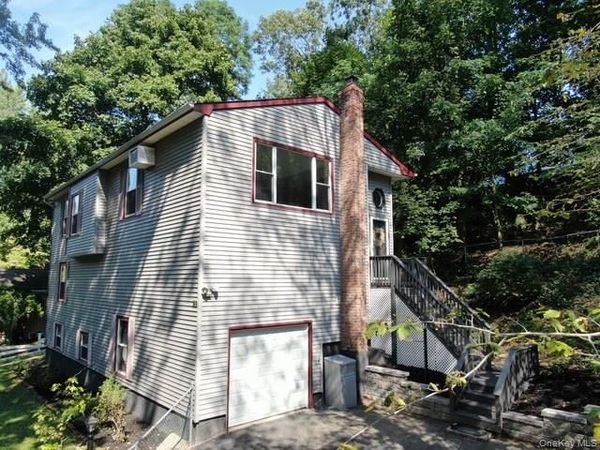 59 Woodhull Landing Road , Sound Beach, NY 11789