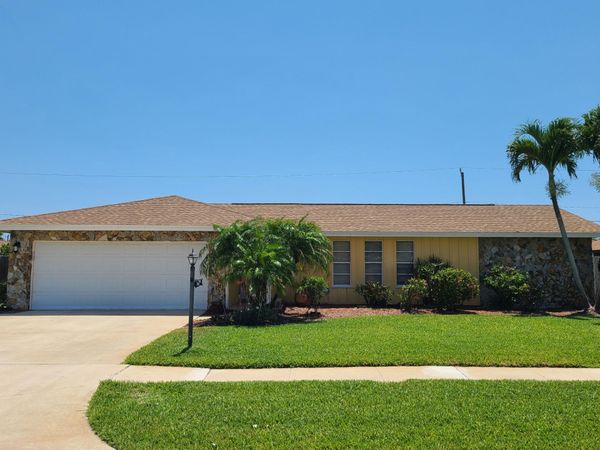 725 Hibiscus Drive, Satellite Beach, FL 32937