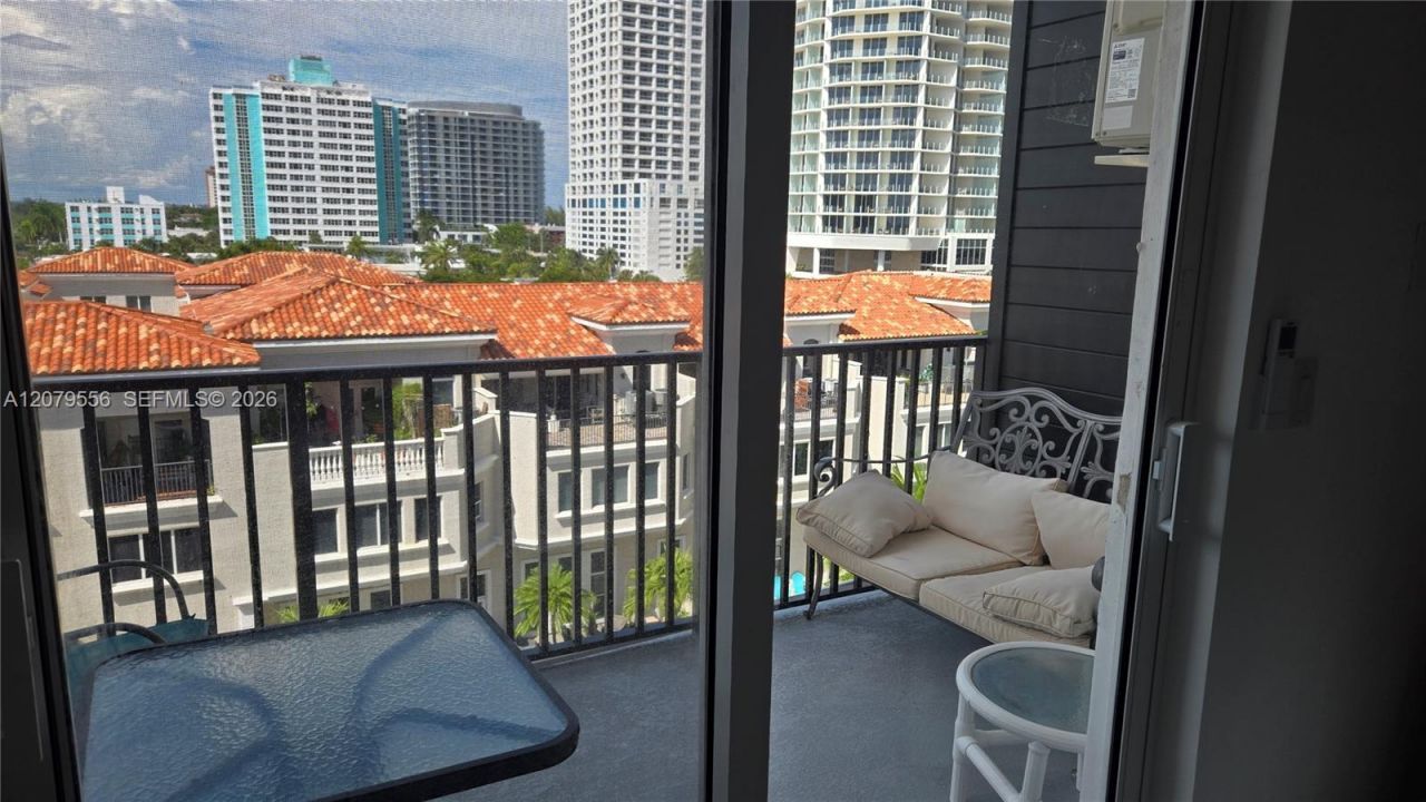 3000 Riomar St, Unit 703, Fort Lauderdale, FL 33304 Photo